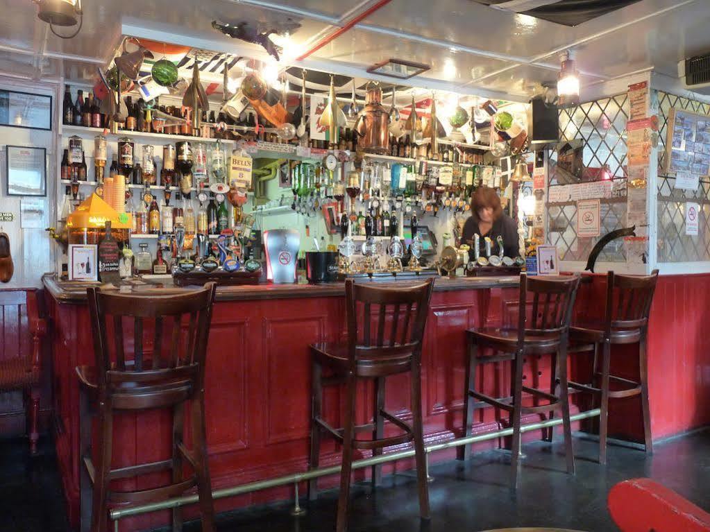 The London Inn Padstow Buitenkant foto